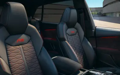Audi RS Q8 performance front sport seats