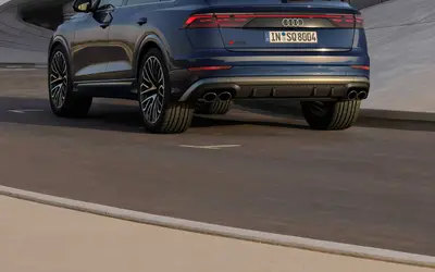 Audi SQ8 rear three-quarter view