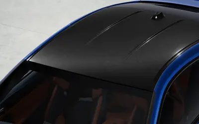 BMW M4 Competition carbon-fibre roof seen from above