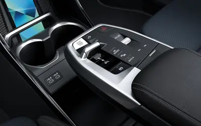 BMW X1 gear selector and centre controls