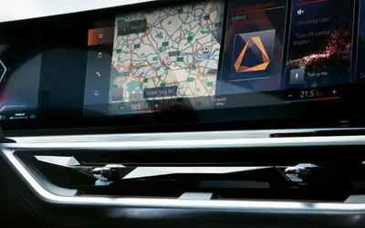 BMW X6 curved display and centre console
