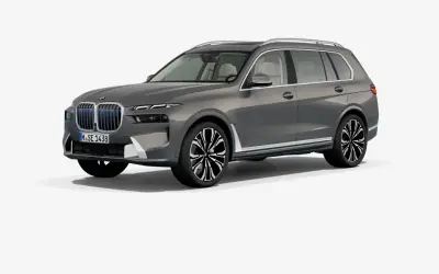 BMW X7 front three-quarter studio render