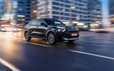 Citroen Basalt X side profile showing the coupe SUV roofline in black