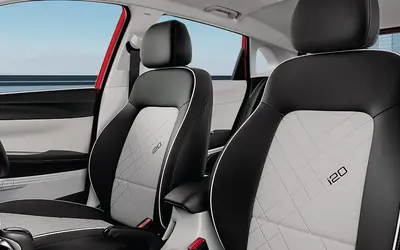 Hyundai i20 front seats with dual-tone upholstery