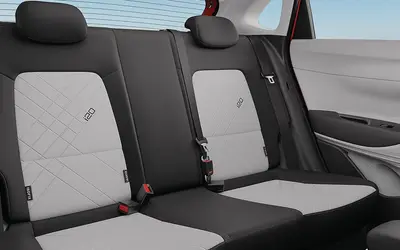 Hyundai i20 rear seats with dual-tone upholstery