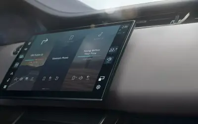 Range Rover Evoque dashboard with the central Pivi Pro touchscreen