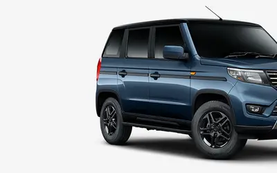 Mahindra Bolero Neo front three-quarter view in Jeans Blue
