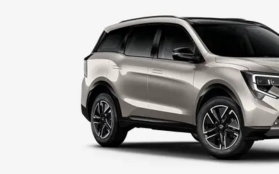 Mahindra XUV 7XO front three-quarter view in Desert Myst dual-tone