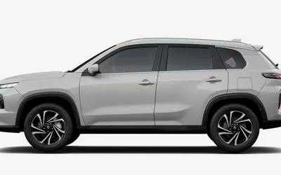 Maruti Grand Vitara side profile in Arctic White