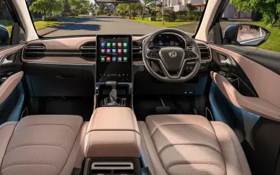 MG Hector front cabin with dual-tone dashboard, front seats and centre console