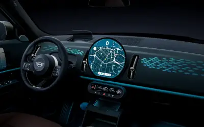 MINI Countryman dashboard with the circular OLED display