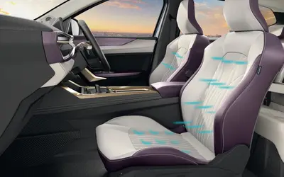 Nissan Tekton front and rear seats in dual-tone upholstery