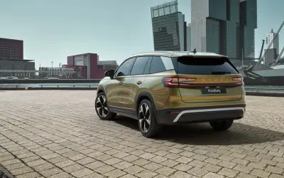 Skoda Kodiaq rear three-quarter view with C-shaped LED tail lights