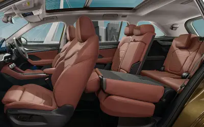 Skoda Kodiaq three-row cabin with cognac leather seats and panoramic roof