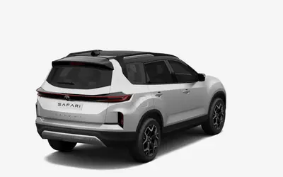 Tata Safari rear three-quarter view from the opposite side in Frost White