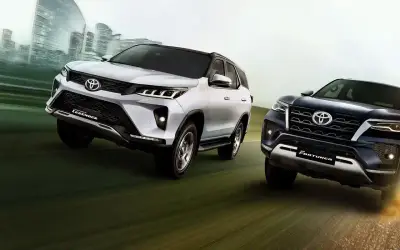 Toyota Fortuner Legender and Fortuner driving together, front view
