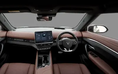 VinFast VF 7 dashboard with 15-inch touchscreen