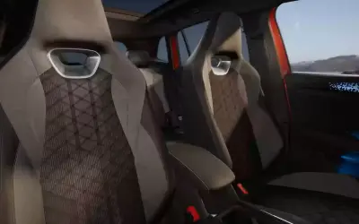 Volkswagen Tiguan R-Line interior - ergoActive front sport seats with R logo headrests