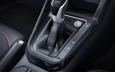 Volkswagen Virtus interior - centre console with 7-speed DSG gear selector and engine start-stop button